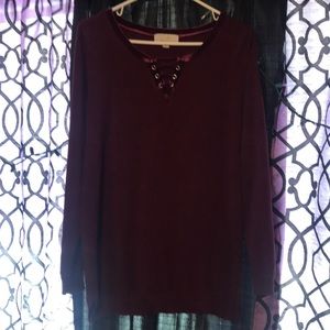 It’s a Carolyn Taylor shirt